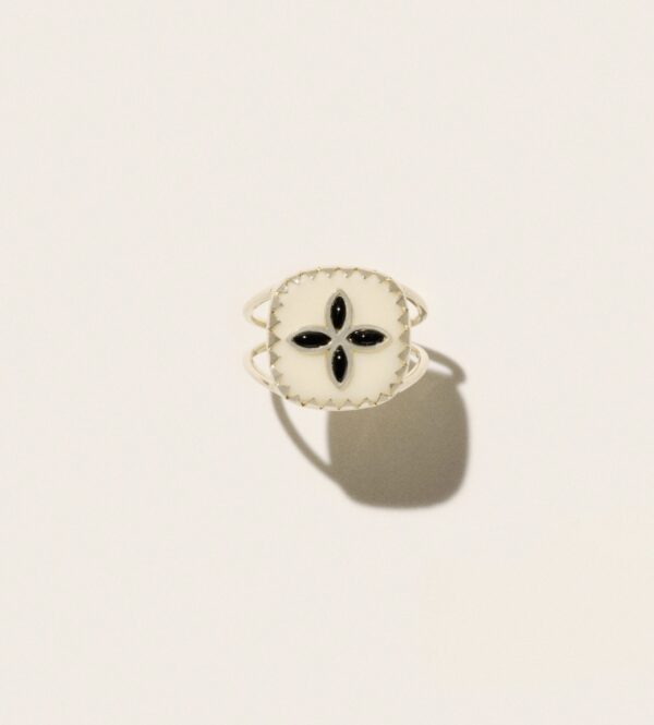 bague-bowie-n2-blanc-et-onyx-p.jpg BAGUE BOWIE N2 BLANC ONYX PASCALE MONVOISIN