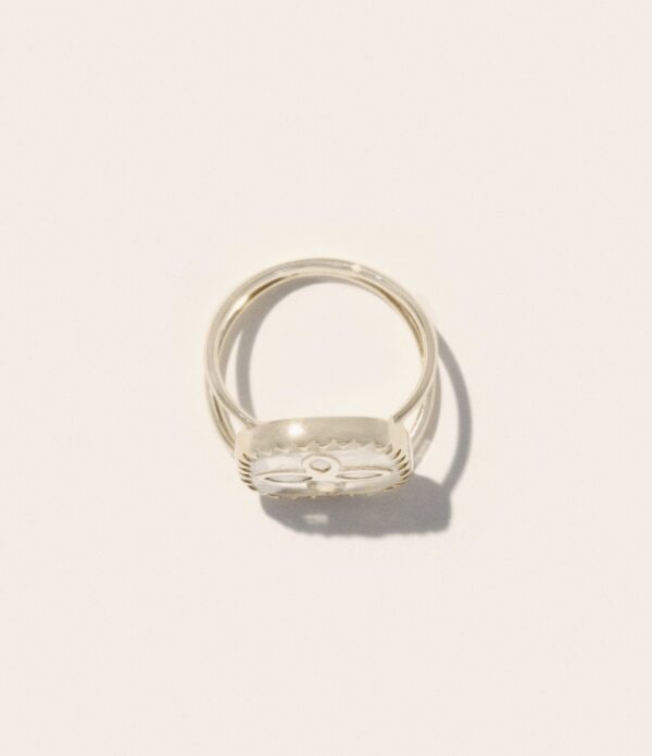 bague-bowie-n2-moonstone-pm-2.jpg BAGUE BOWIE N°2 MOONSTONE PASCALE MONVOISIN