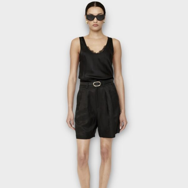 SHORT CARRIE ANINE BING
