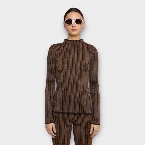 top-you-vegas-roseanna.jpg TOP YOU VEGAS ROSEANNA